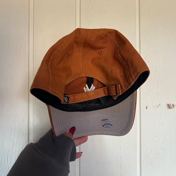 ’47 Brand NY Yankees Burnt Orange Fall Aesthetic Cap – Classic Clean Up - Picture 4 of 6
